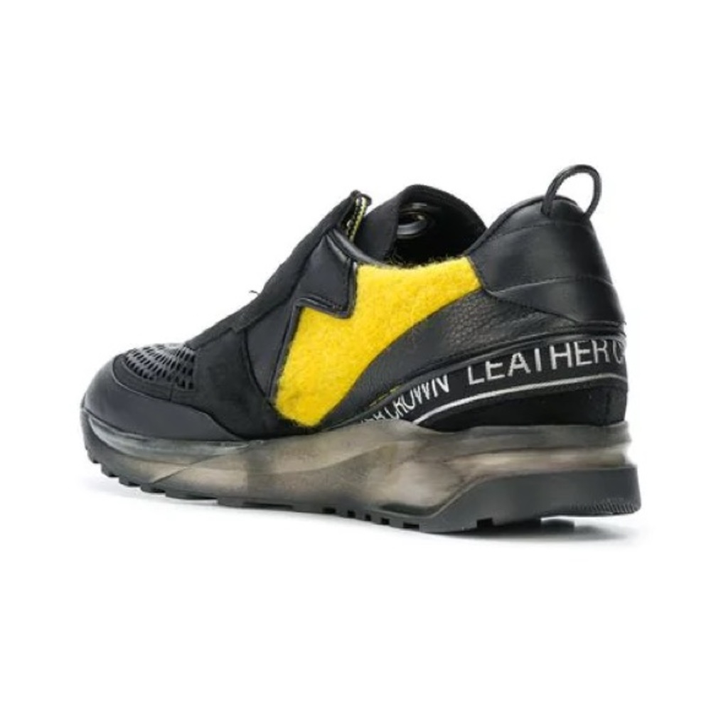 LIKE NEW- LEATHER CROWN ‘MAERO’ LEATHER SNEAKERS